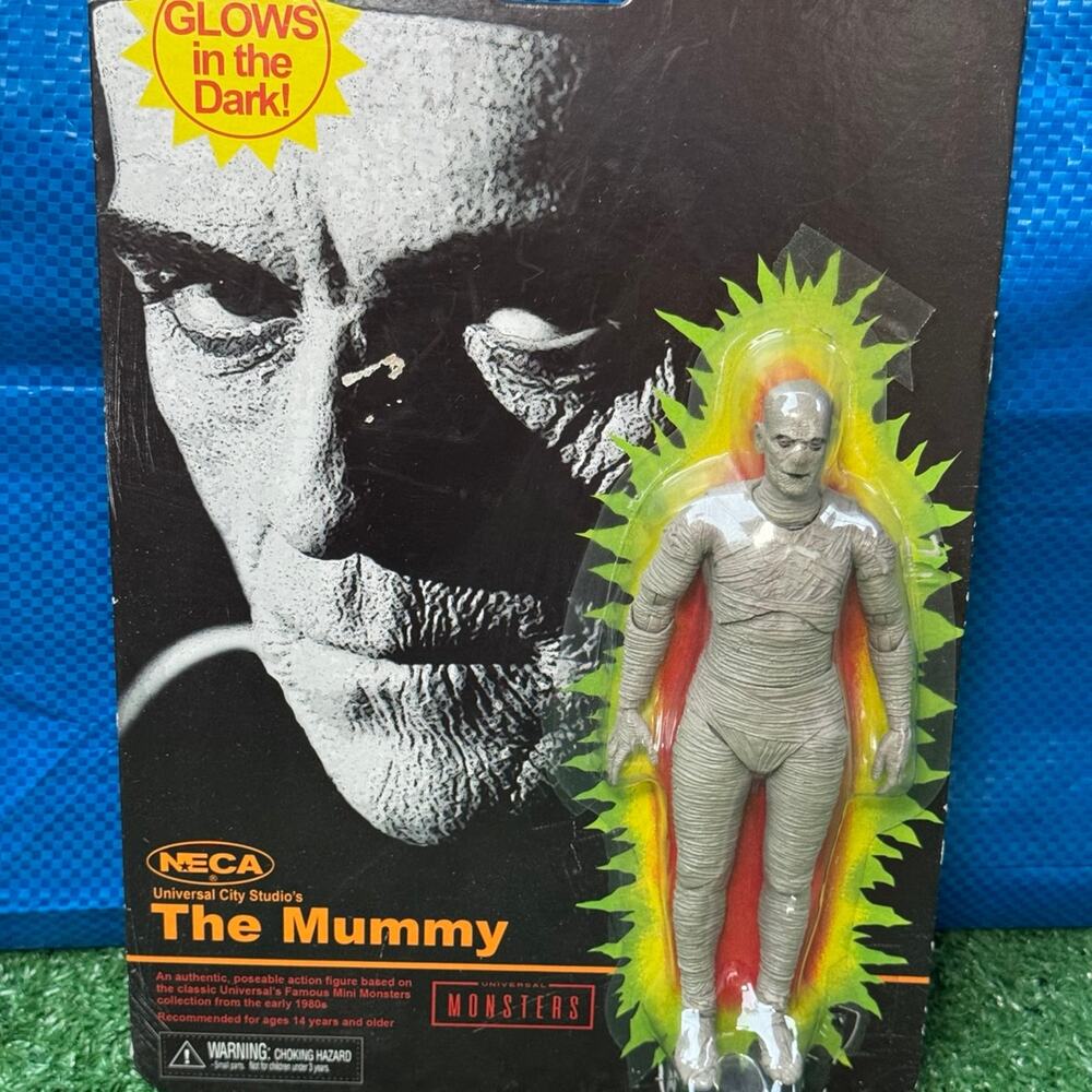 NECA Universal City Studios The Mummy Monsters Glows In The Dark